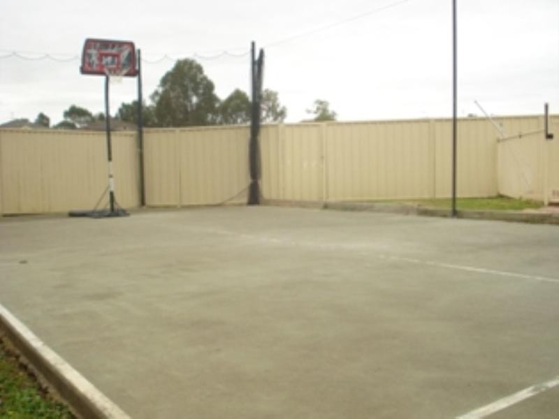 6 Terangle Close, Prestons NSW 2170