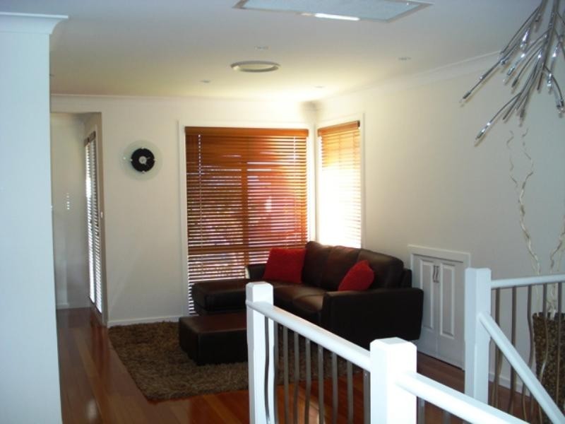 West Hoxton NSW 2171