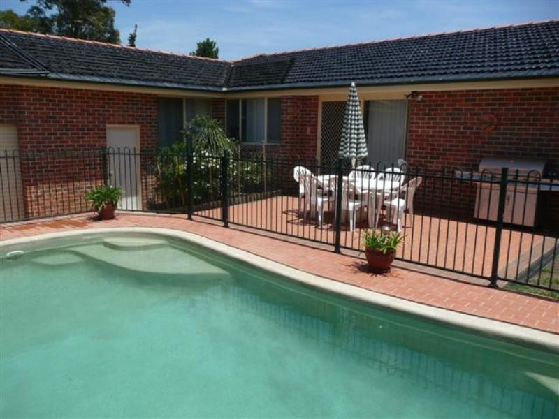 6 Tom Way, Casula NSW 2170
