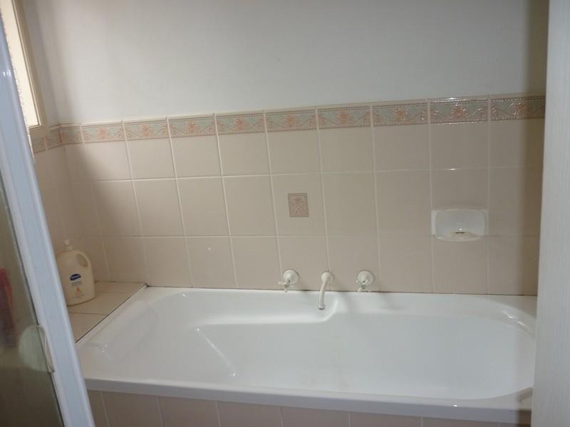 8 Rules Place, Horningsea Park NSW 2171