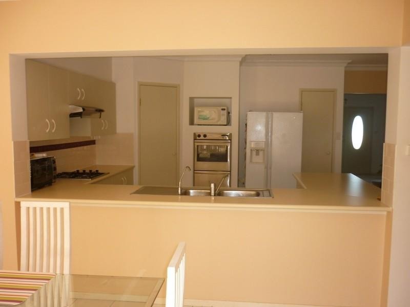 4 Dalton Place, Prestons NSW 2170