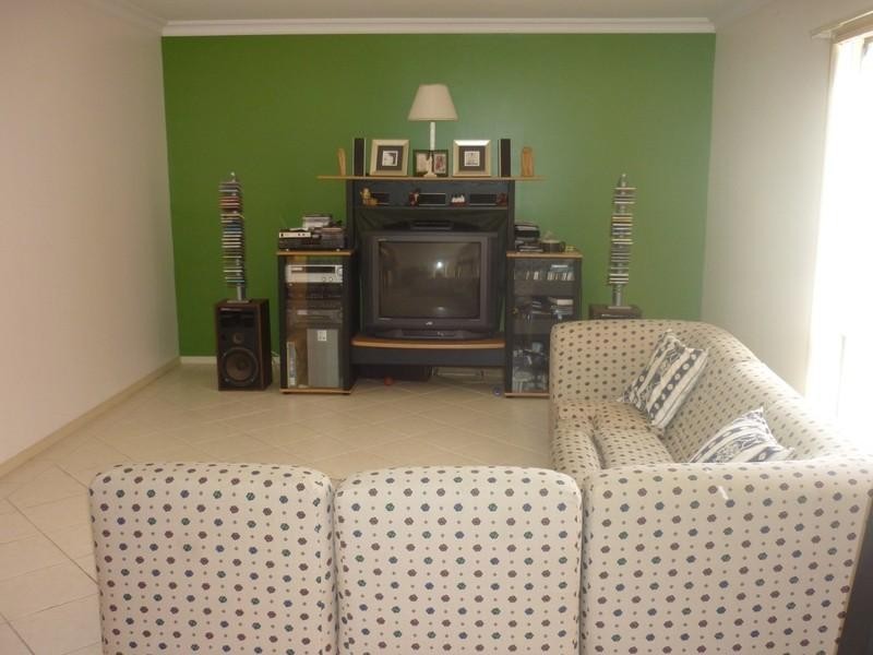 4 Dalton Place, Prestons NSW 2170