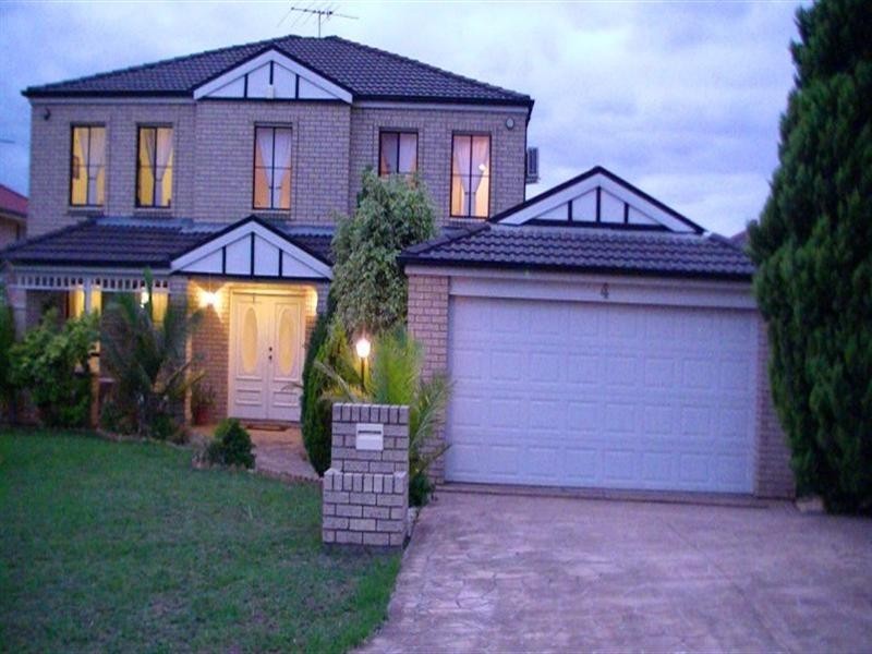 4 Dalton Place, Prestons NSW 2170