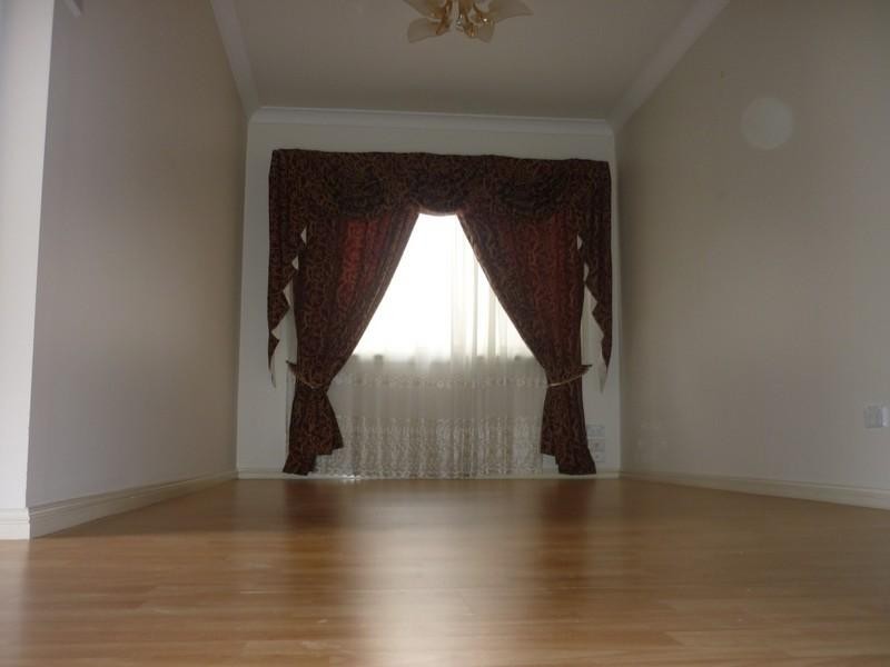 116 Kendall Drive, Casula NSW 2170