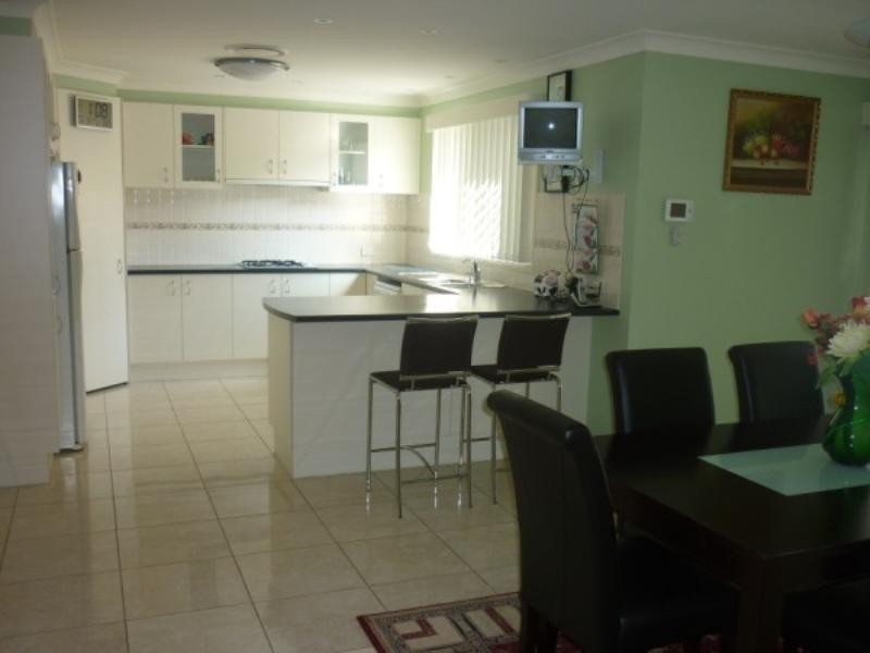 West Hoxton NSW 2171