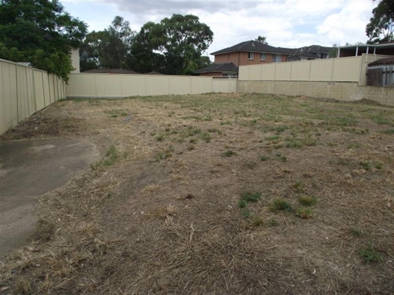 6 Binara Close, Hammondville NSW 2170