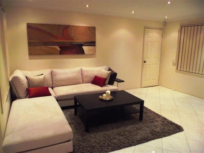 8 Horningsea Park Drive, Horningsea Park NSW 2171