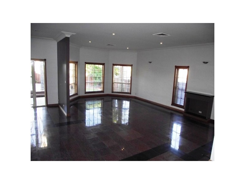 26 Boronia Road, Bossley Park NSW 2176