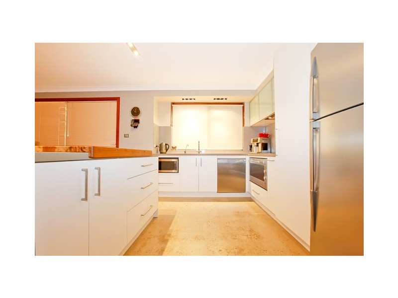 17 Merryville Court, Wattle Grove NSW 2173