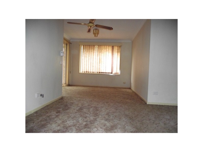 9 Sparrow Lane, Green Valley NSW 2168