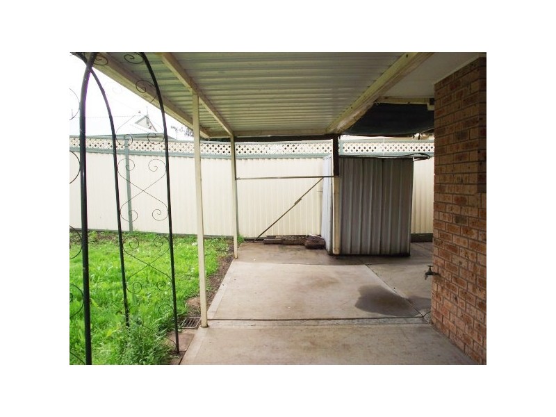 9 Sparrow Lane, Green Valley NSW 2168