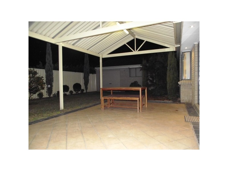 8 Horningsea Park Drive, Horningsea Park NSW 2171
