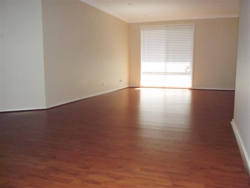 11 Bundanoon Road, Prestons NSW 2170