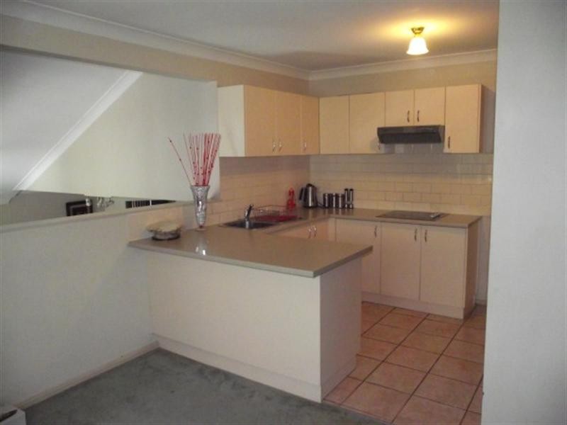 6 Rudd Close, Casula NSW 2170