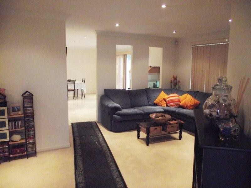 17 Grove Street, Casula NSW 2170