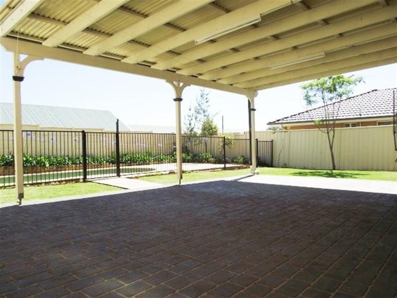 16 Geraldton Street, Prestons NSW 2170