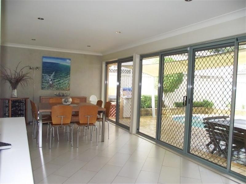 West Hoxton NSW 2171