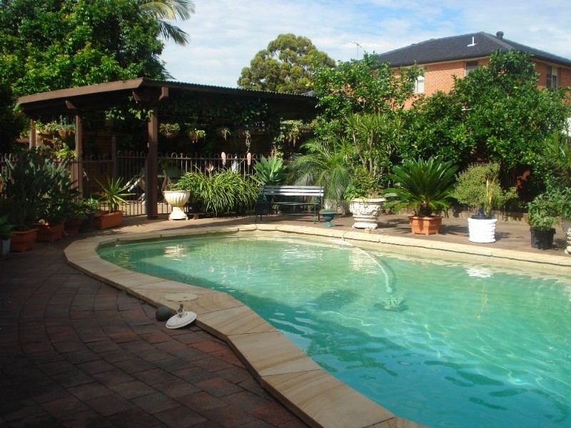 Chipping Norton NSW 2170