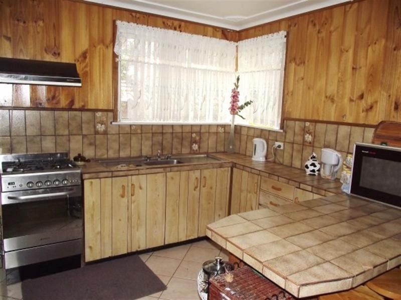 17 Harvey Avenue, Moorebank NSW 2170