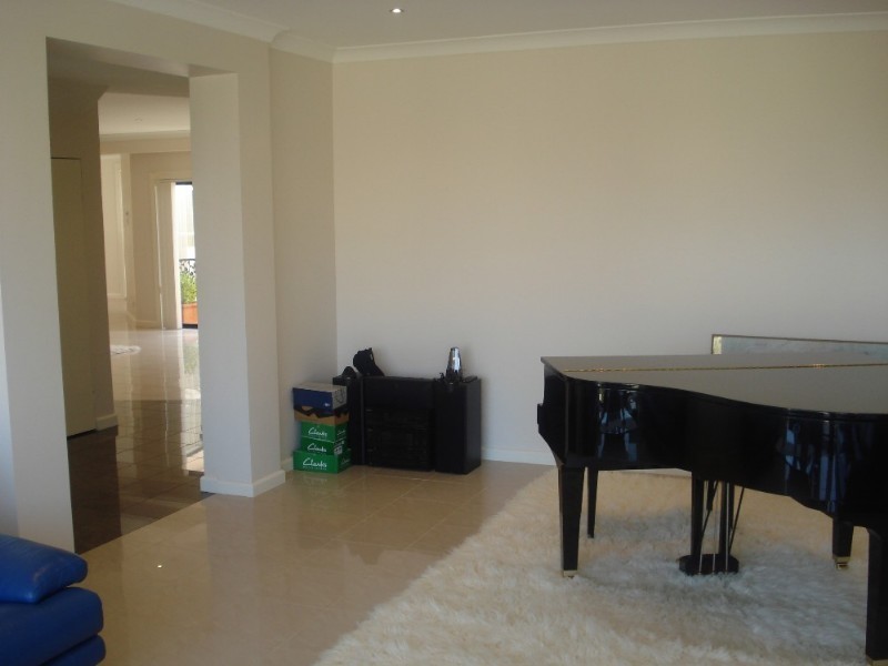 West Hoxton NSW 2171