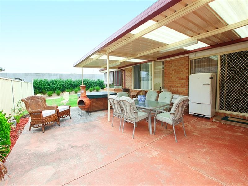 26 Solander Avenue, West Hoxton NSW 2171