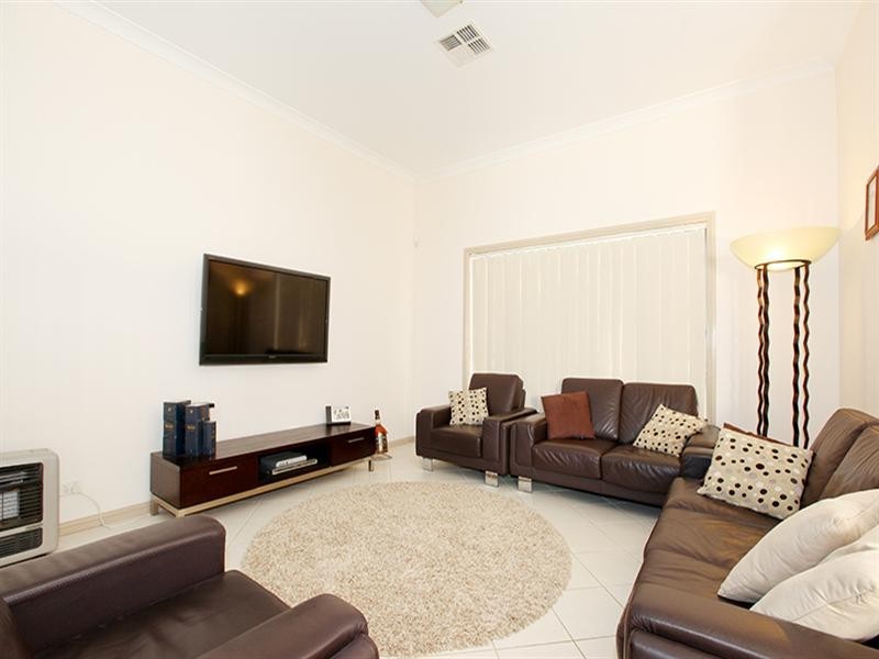 West Hoxton NSW 2171