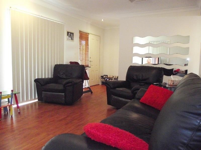 38 Wingate Avenue, West Hoxton NSW 2171