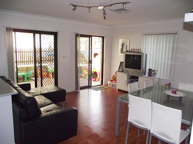 38 Wingate Avenue, West Hoxton NSW 2171