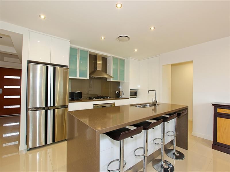 1 Shaw Place, Fairfield West NSW 2165