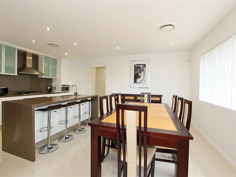 1 Shaw Place, Fairfield West NSW 2165