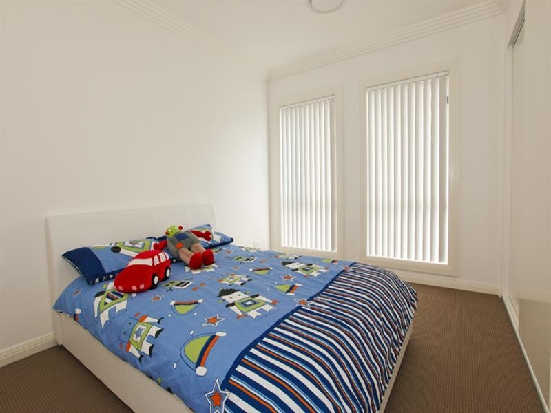 1 Shaw Place, Fairfield West NSW 2165