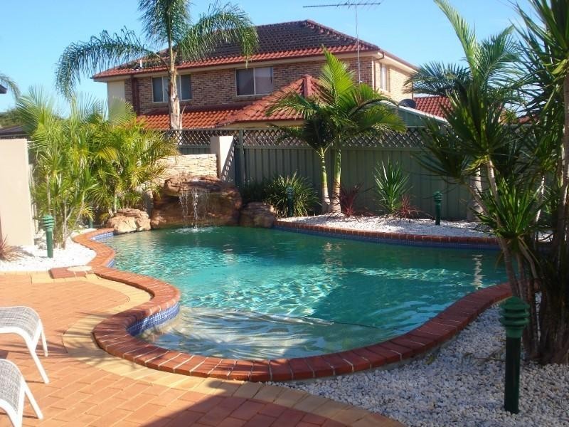 West Hoxton NSW 2171