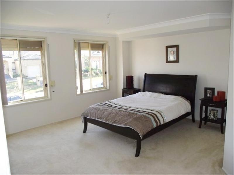 5 Mawbanna Close, West Hoxton NSW 2171