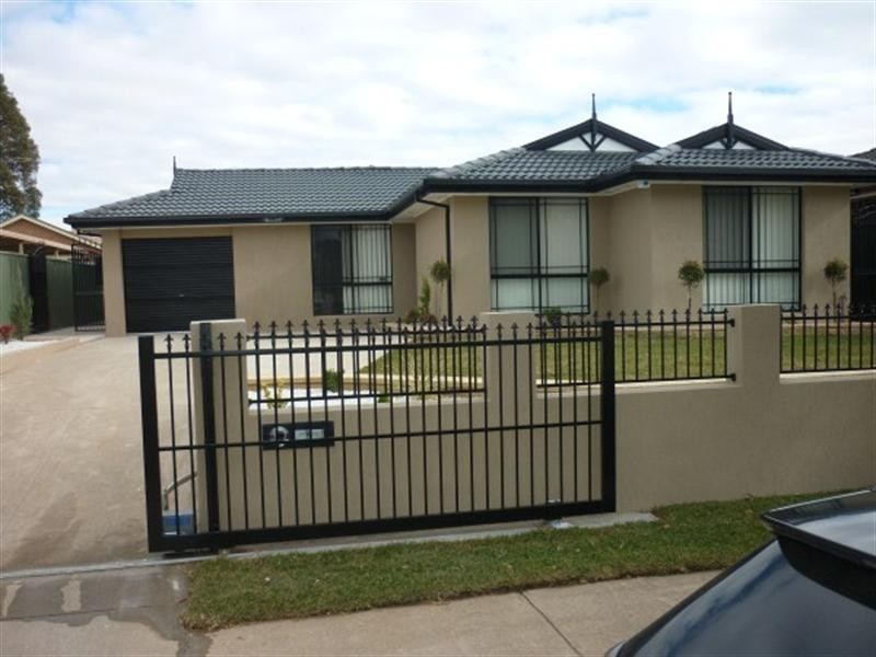 Hinchinbrook NSW 2168