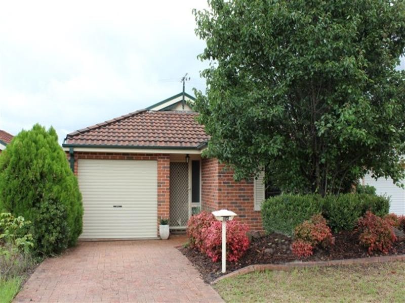 16 Kitchener Court, Holsworthy NSW 2173