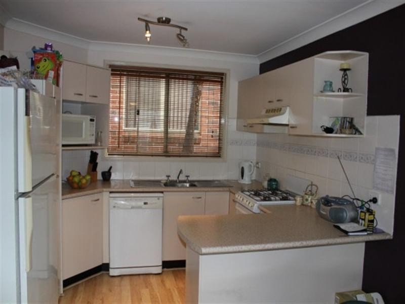 16 Kitchener Court, Holsworthy NSW 2173