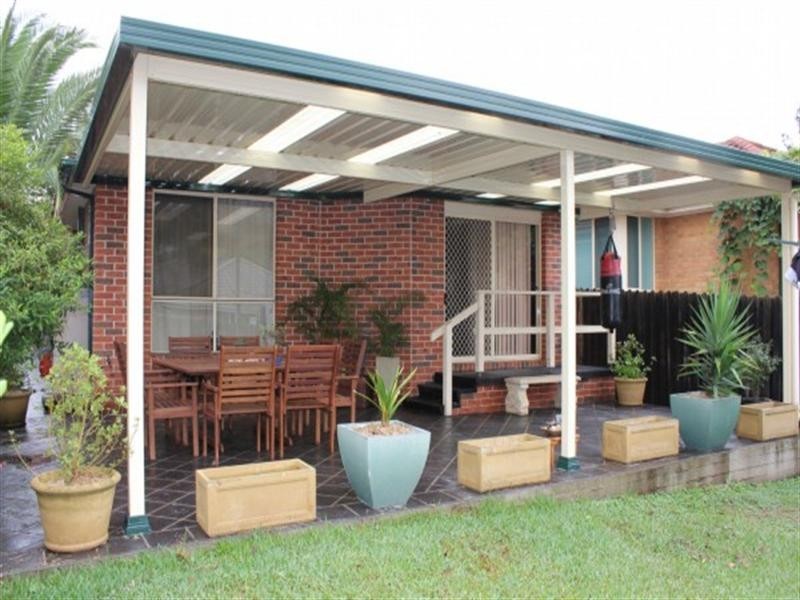 16 Kitchener Court, Holsworthy NSW 2173