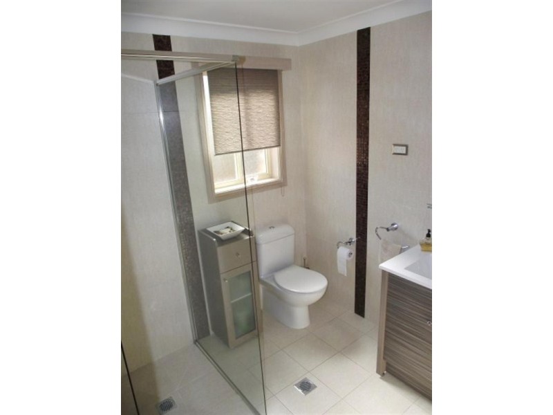 10 Magnolia Place, Casula NSW 2170