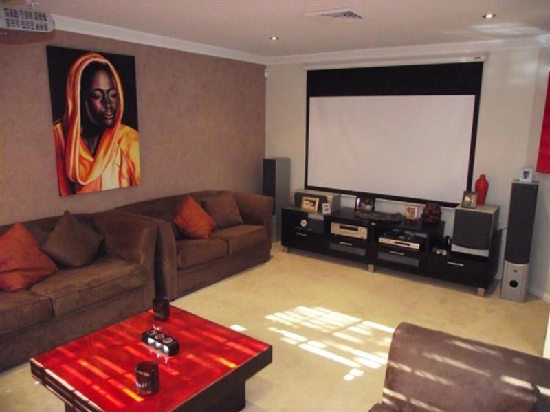 West Hoxton NSW 2171