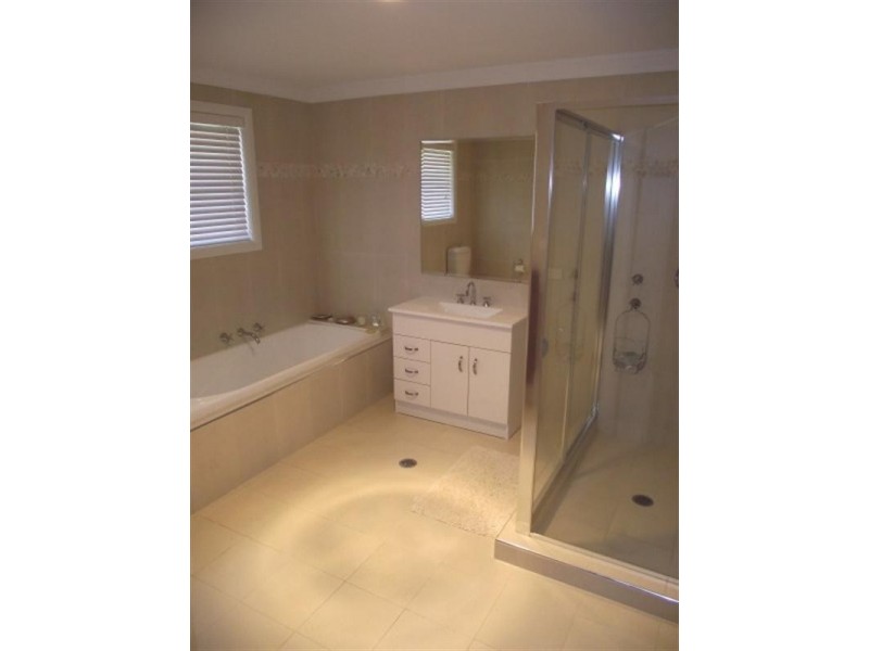 West Hoxton NSW 2171