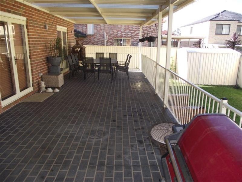 West Hoxton NSW 2171