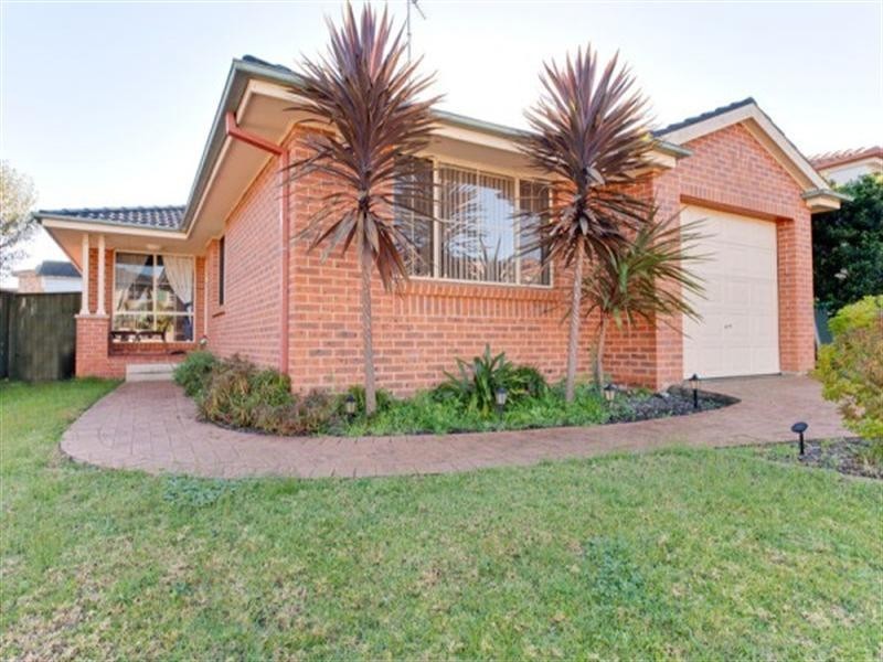 4 Nutmeg Close, Casula NSW 2170
