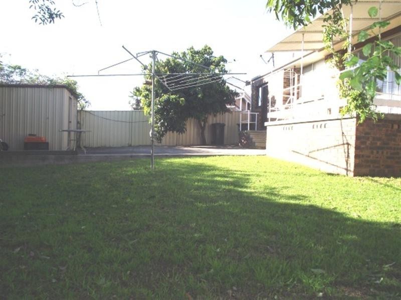 15 Kitava Place, Glenfield NSW 2167