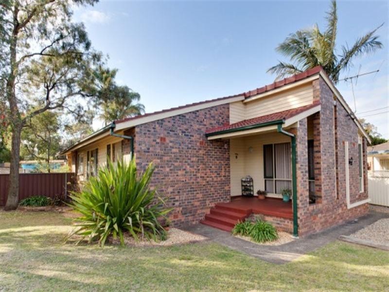 12 Wilkes Avenue, Moorebank NSW 2170