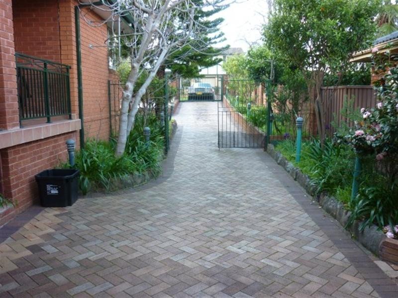 36 Paine Avenue, Moorebank NSW 2170