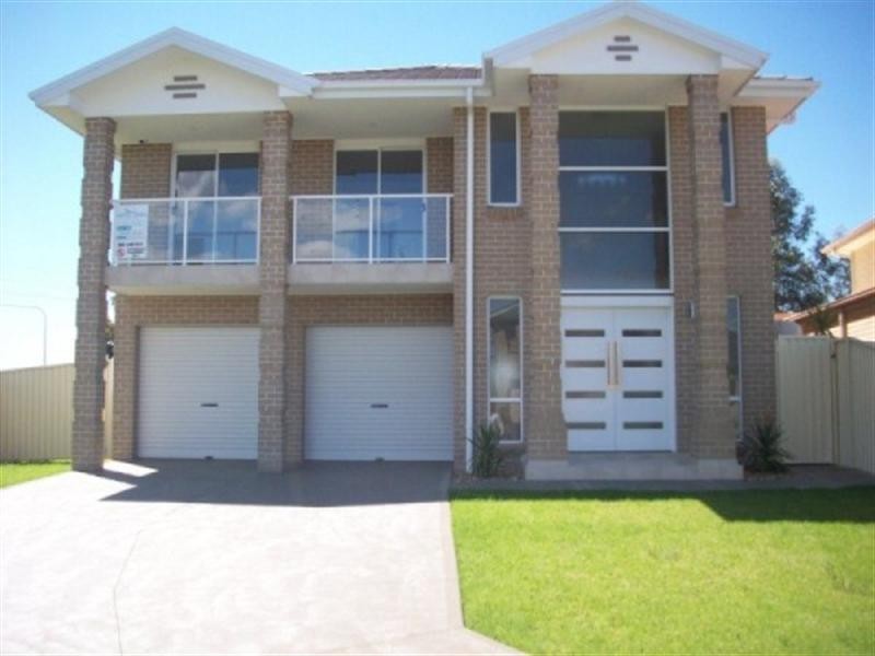 25 Bellerive Close, West Hoxton NSW 2171