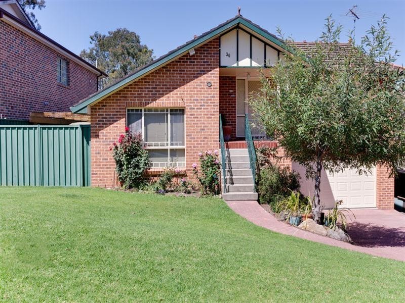 36 Bainsbridge Avenue, Ingleburn NSW 2565