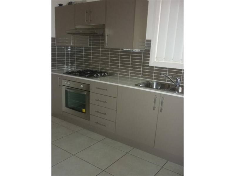 67 pine Road, Casula NSW 2170