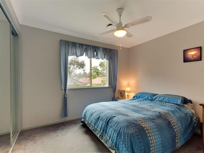 4 Murndal Court, Wattle Grove NSW 2173