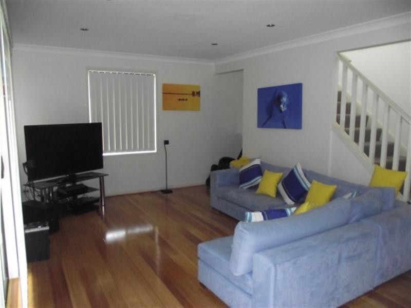 West Hoxton NSW 2171